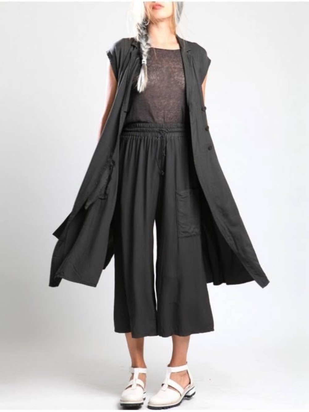 NWOT Lurdes Bergada Sleeveles trench vest / dress.